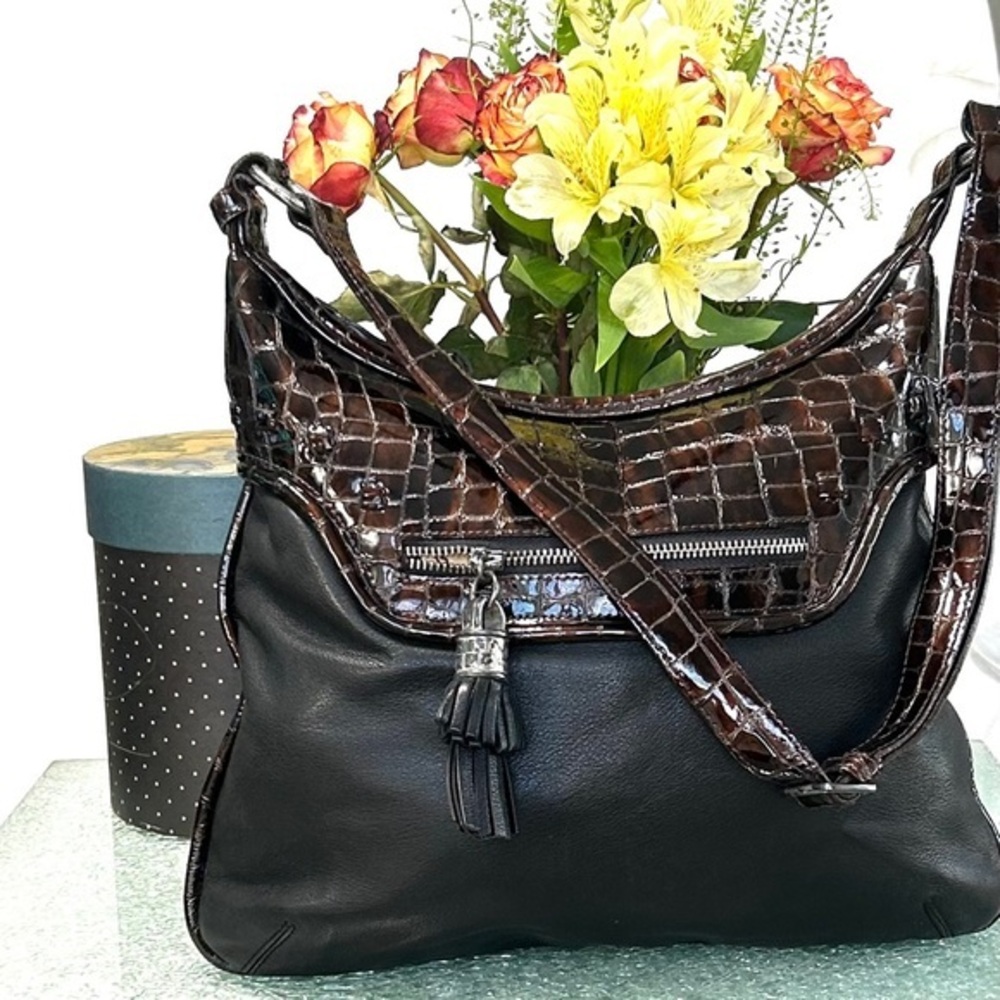 BRIGHTON COLLECTION Black Leather Shoulder Bag W/ Embossed Alligator Print